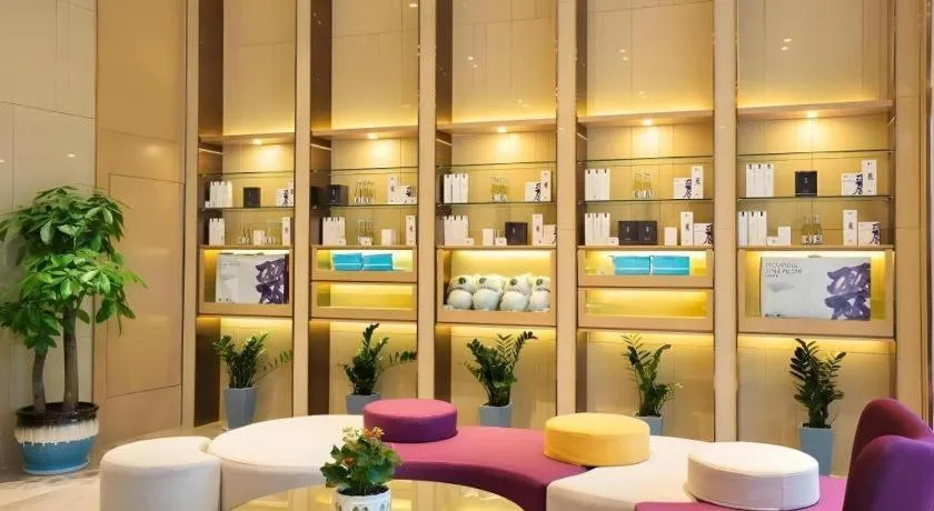 Lavande Hotel Lu County High-Speed Railway Station Wanhu Daduhui