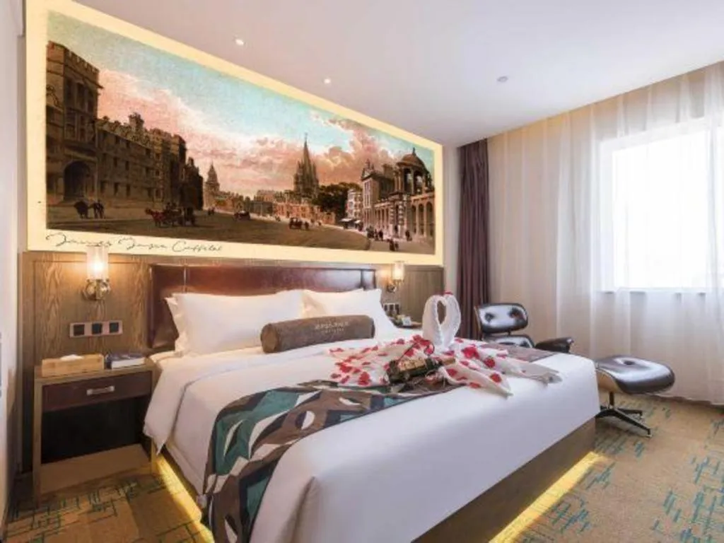 Bed in James Joyce Coffetel Beijing Pinggu Hospital Century Square