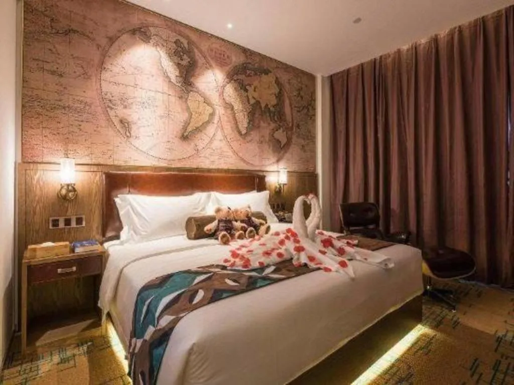 Bed in James Joyce Coffetel Beijing Pinggu Hospital Century Square