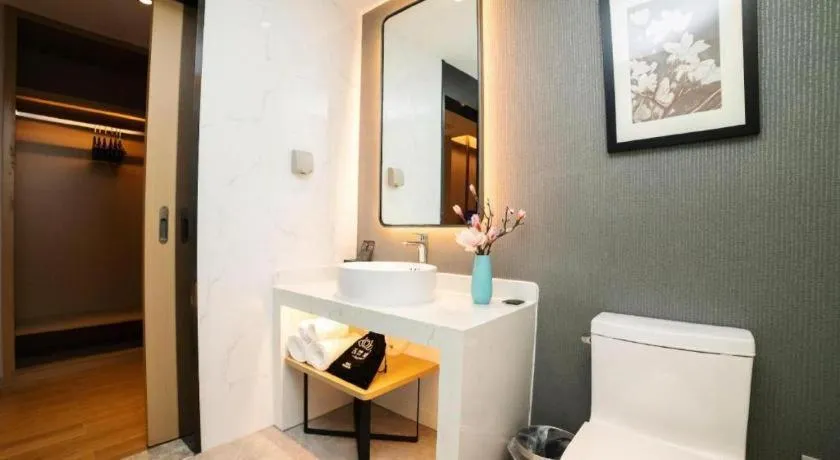 Magnotel Huludao Xingcheng Central Square Wenquan Street