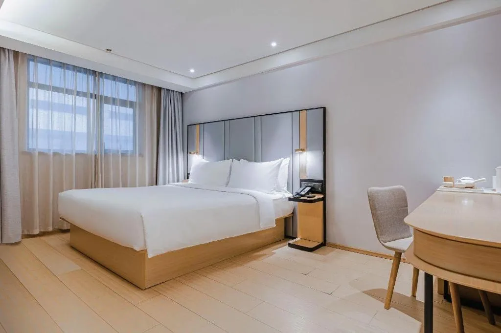 JI Hotel Shanghai Shangcheng Road Metro Station