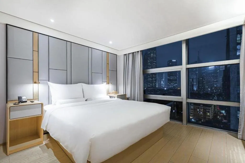 JI Hotel Shanghai Shangcheng Road Metro Station