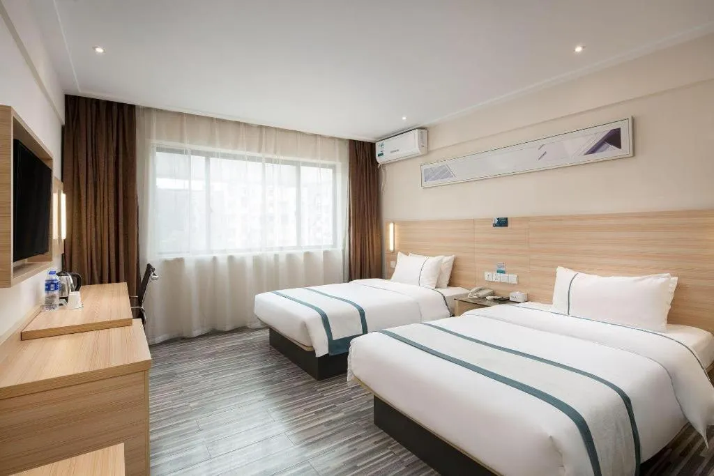 Bed in City Comfort Inn Changsha Yuelu Mountain Meixi Lake Park