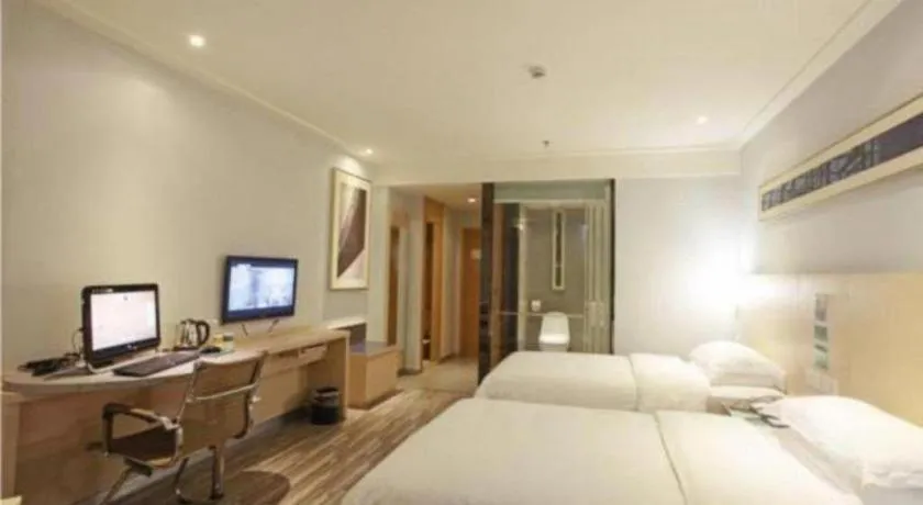 Bed in City Comfort Inn Changsha Yuelu Mountain Meixi Lake Park