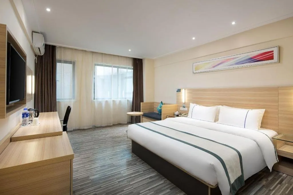 Bed in City Comfort Inn Changsha Yuelu Mountain Meixi Lake Park