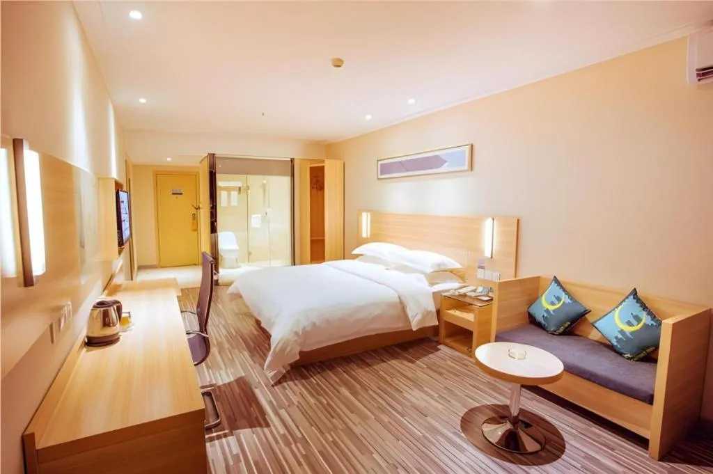 Bed in City Comfort Inn Changsha Yuelu Mountain Meixi Lake Park