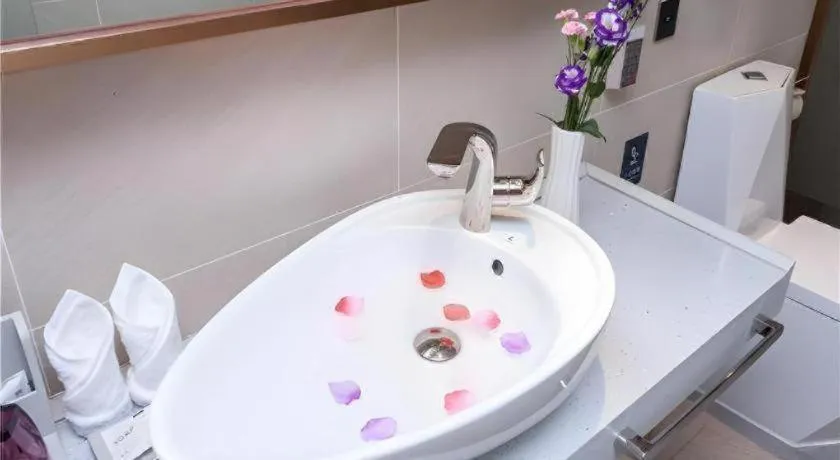 Lavande Hotel Guangzhou Zengchen Xintang Light Railway Station