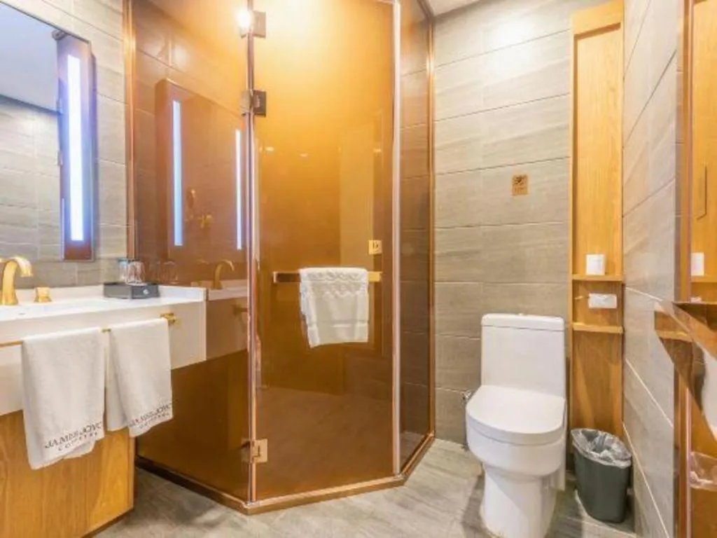 James Joyce Coffetel Harbin Central Street