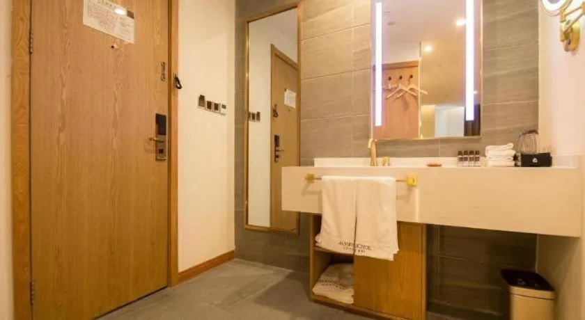 James Joyce Coffetel Harbin Central Street