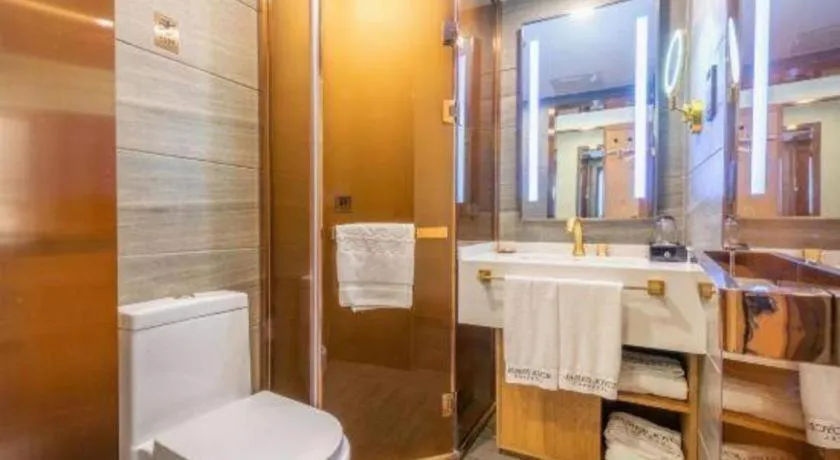 James Joyce Coffetel Harbin Central Street