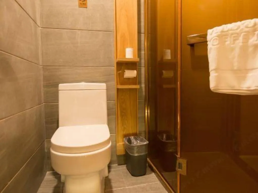 James Joyce Coffetel Harbin Central Street