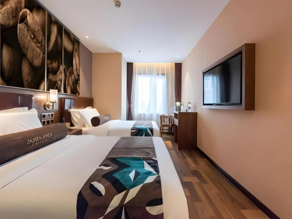 Bed in James Joyce Coffetel Beijing West Railway Station Lianhua Bridge