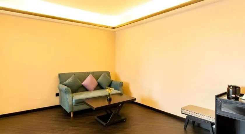 Xana Hotelle Shenyang Zhongshan Plaza the Affiliated First Hospital of China Medical University