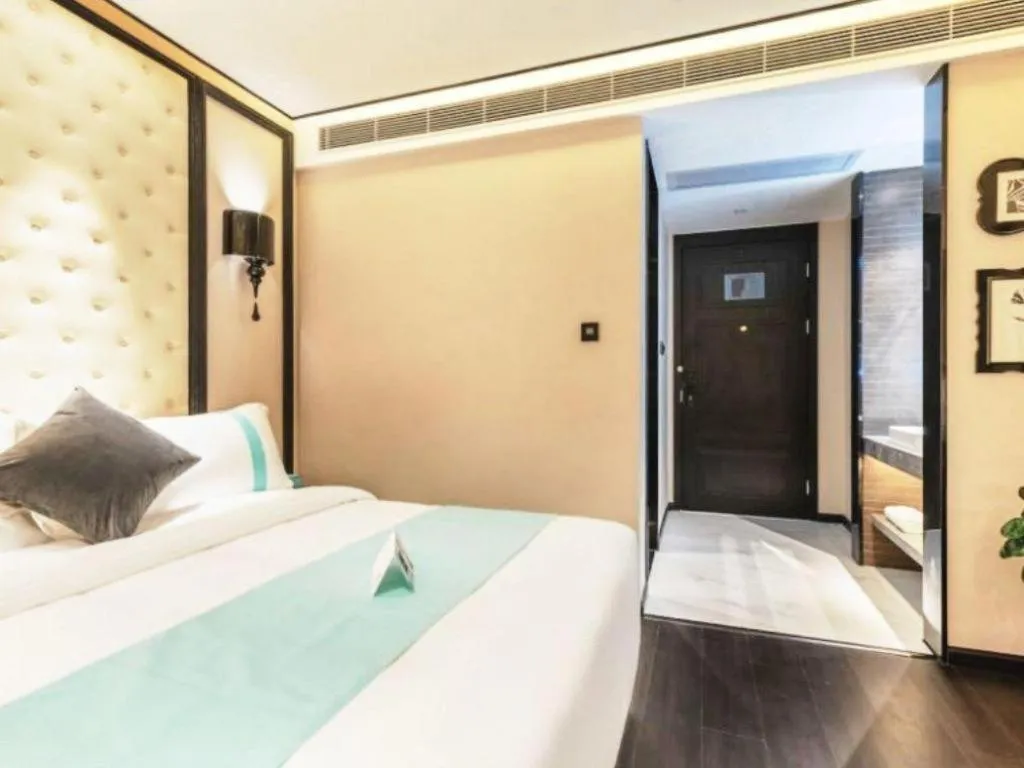 Bed in Xana Hotelle Zhuhai Gongbei Port