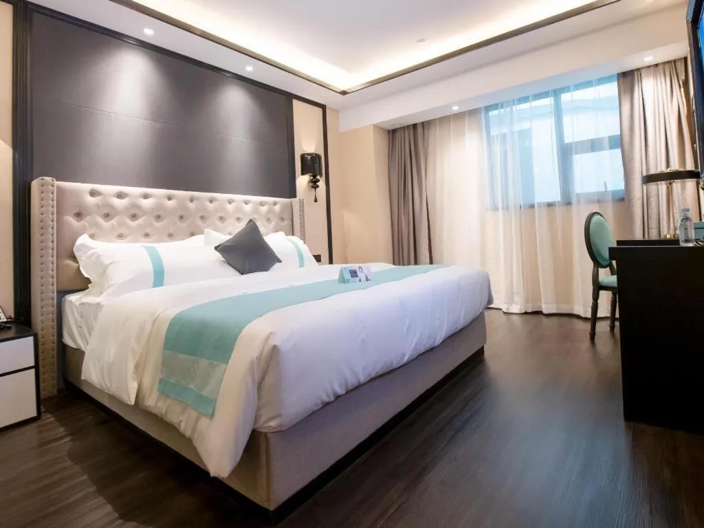 Bed in Xana Hotelle Zhuhai Gongbei Port