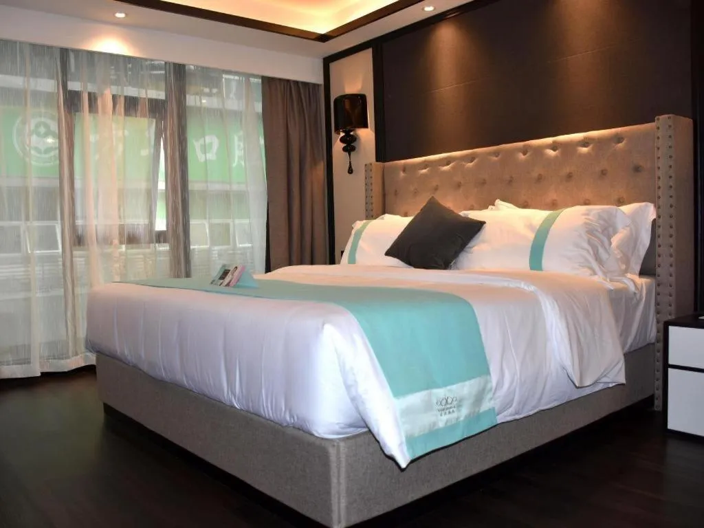 Bed in Xana Hotelle Zhuhai Gongbei Port