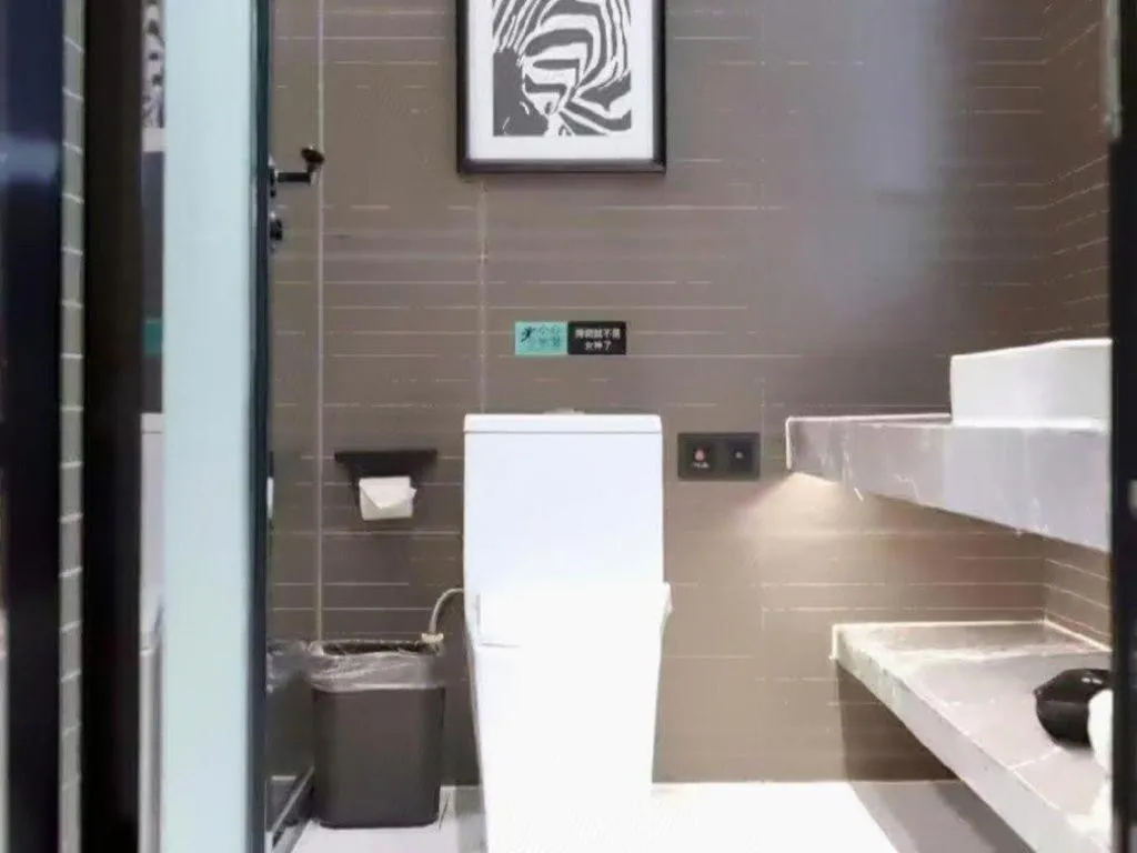 Xana Hotelle Zhuhai Gongbei Port