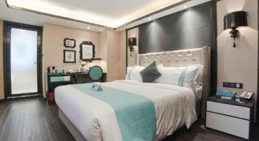 Bed in Xana Hotelle Zhuhai Gongbei Port