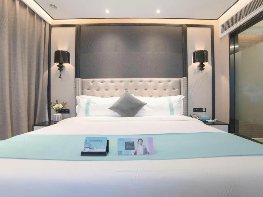 Bed in Xana Hotelle Zhuhai Gongbei Port