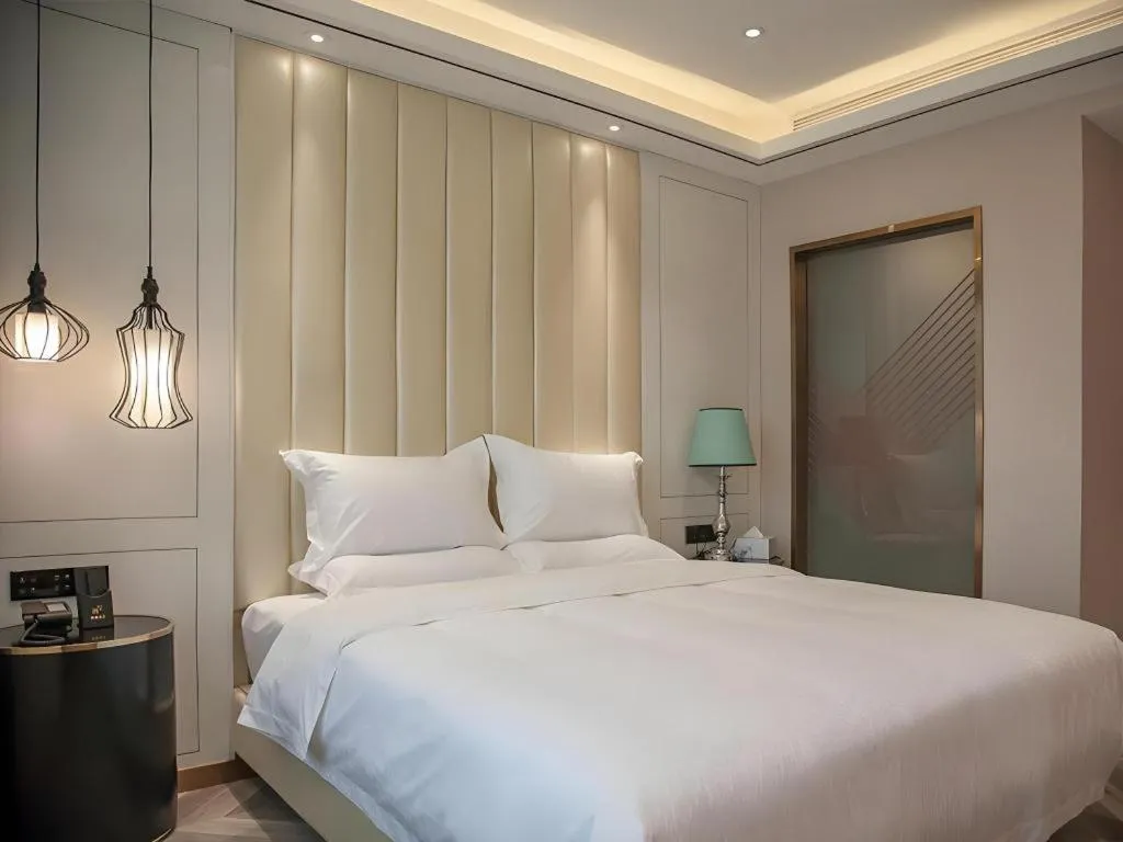 Bed in Zmax Hotel Guangzhou Railway Station