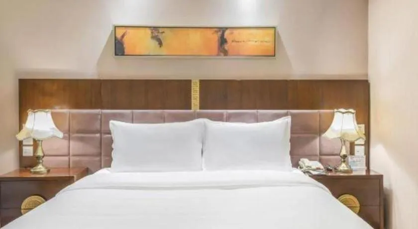 Bed in YUN-RAY Ambassador Hotel