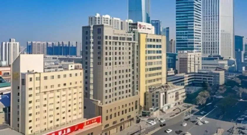 YUN-RAY Ambassador Hotel