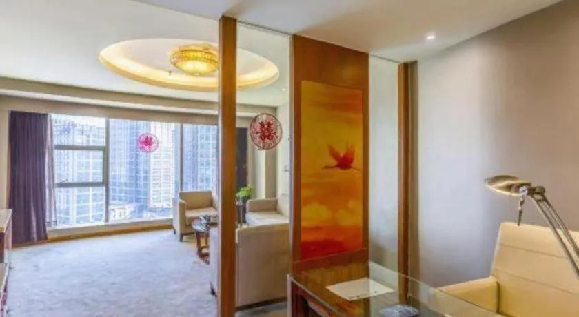 YUN-RAY Ambassador Hotel