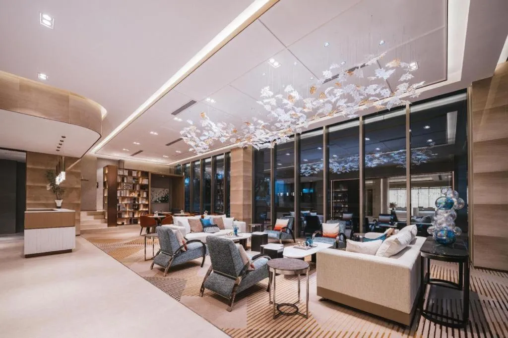 Cypress Garden Hotel