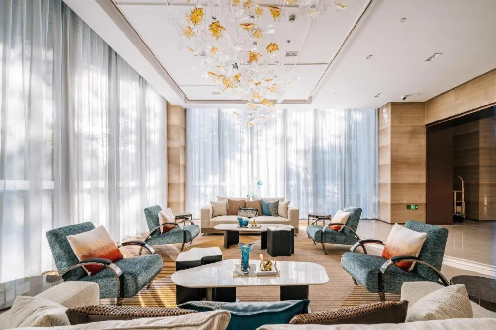 Cypress Garden Hotel