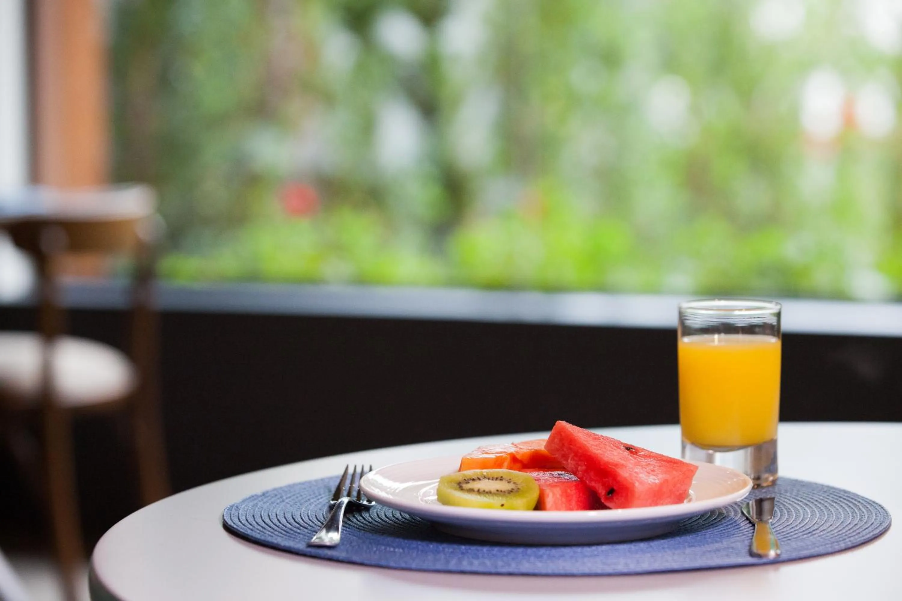 Food and drinks in Hotel Cercano