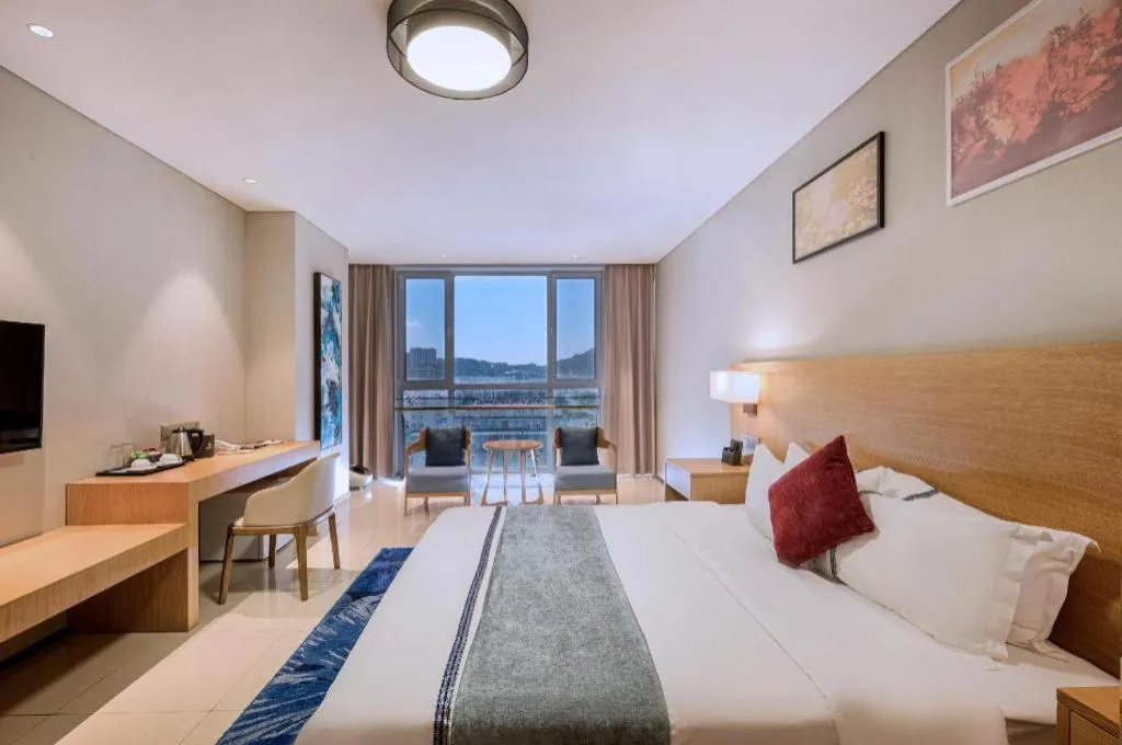 Bed in Qingdao Hualan Hotel