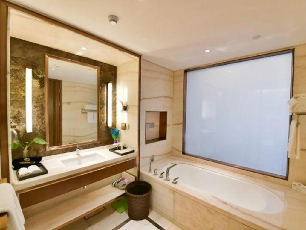 Bed in Qingdao Hualan Hotel