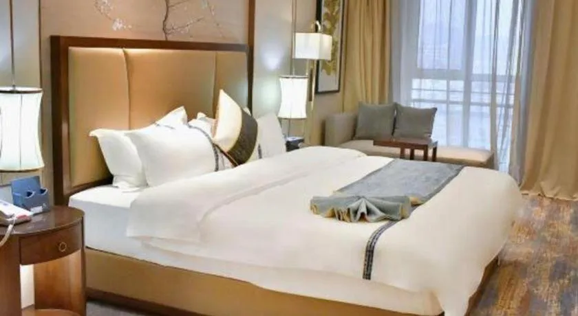 Bed in Qingdao Hualan Hotel