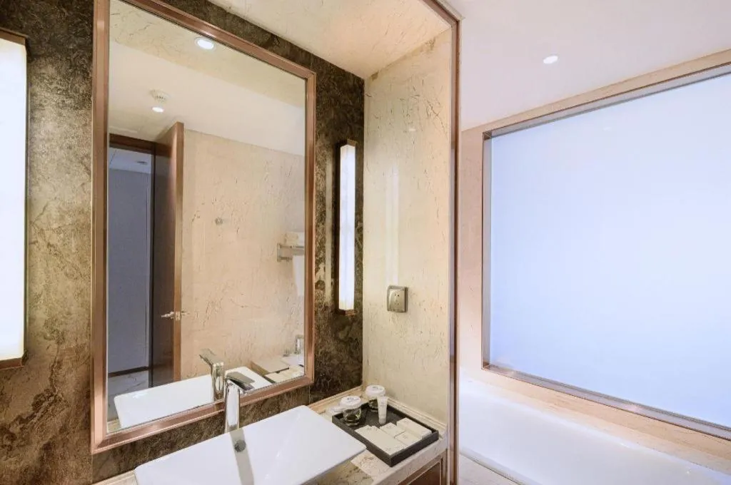 Qingdao Hualan Hotel