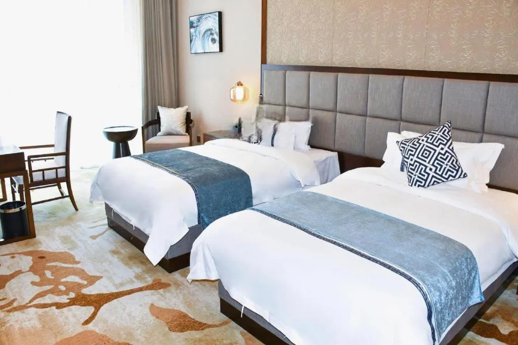 Bed in Qingdao Hualan Hotel