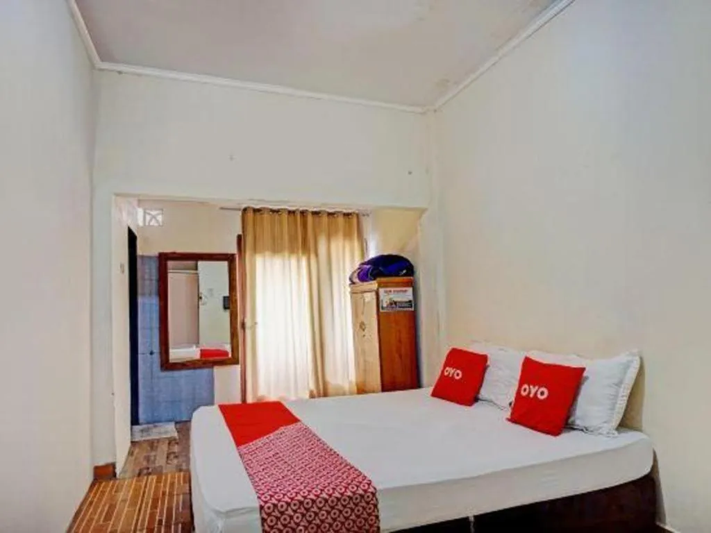 Bed in Hotel O Guesthouse 899