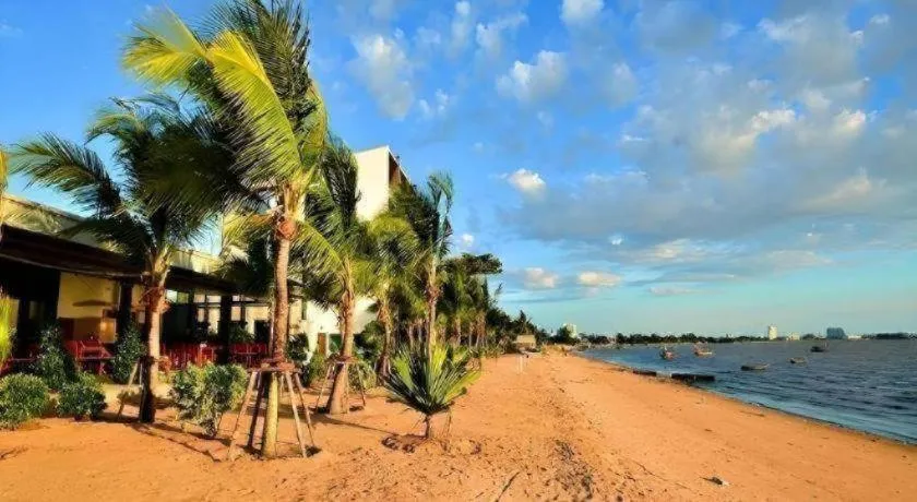 Golden Dragon Beach Resort Pattaya (Bang Lamung)