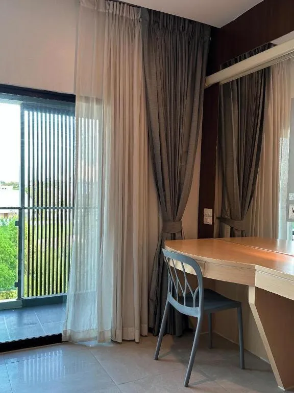 Golden Dragon Beach Resort Pattaya (Bang Lamung)