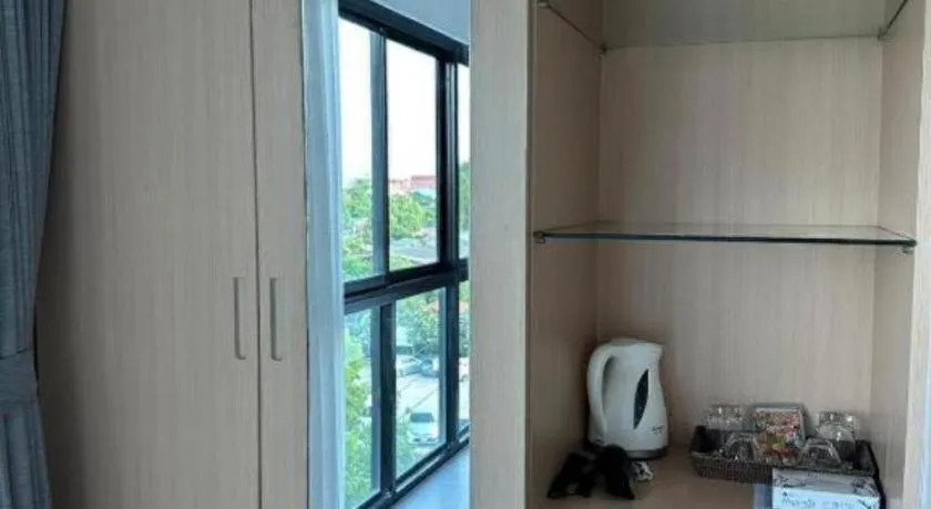 Golden Dragon Beach Resort Pattaya (Bang Lamung)