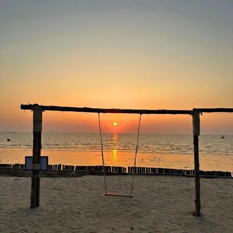 Golden Dragon Beach Resort Pattaya (Bang Lamung) Golden Dragon Beach Resort Pattaya (Bang Lamung)