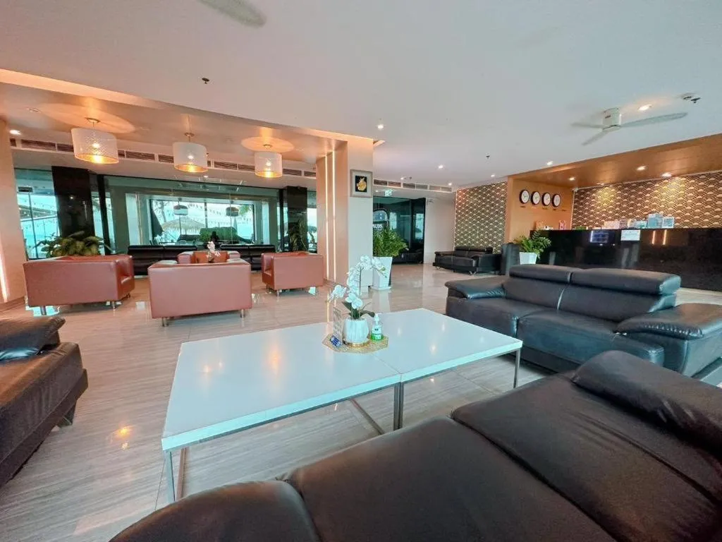 Golden Dragon Beach Resort Pattaya (Bang Lamung)