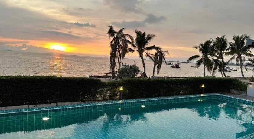 Golden Dragon Beach Resort Pattaya (Bang Lamung)