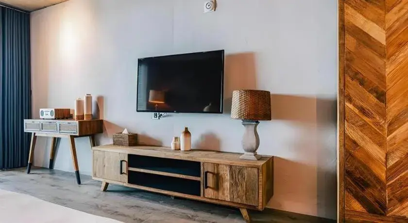 Tropical Hideaway Tropical Hideaway