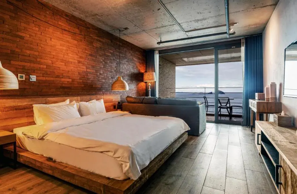 Bed in Tropical Hideaway Bed in Tropical Hideaway