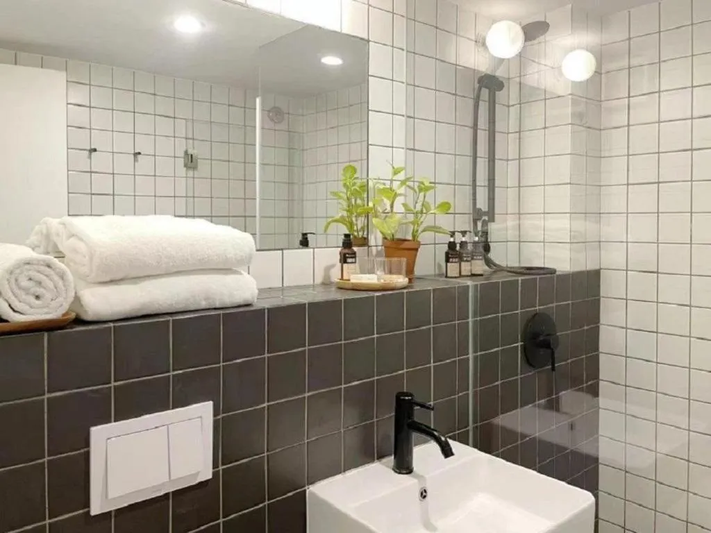 baseLITE-XINTIANDI Serviced Apartment