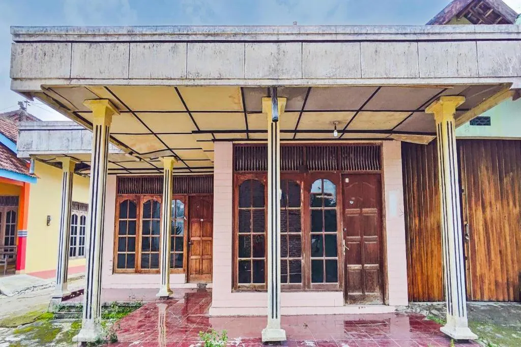 OYO Life 93662 Kost Pak Budi