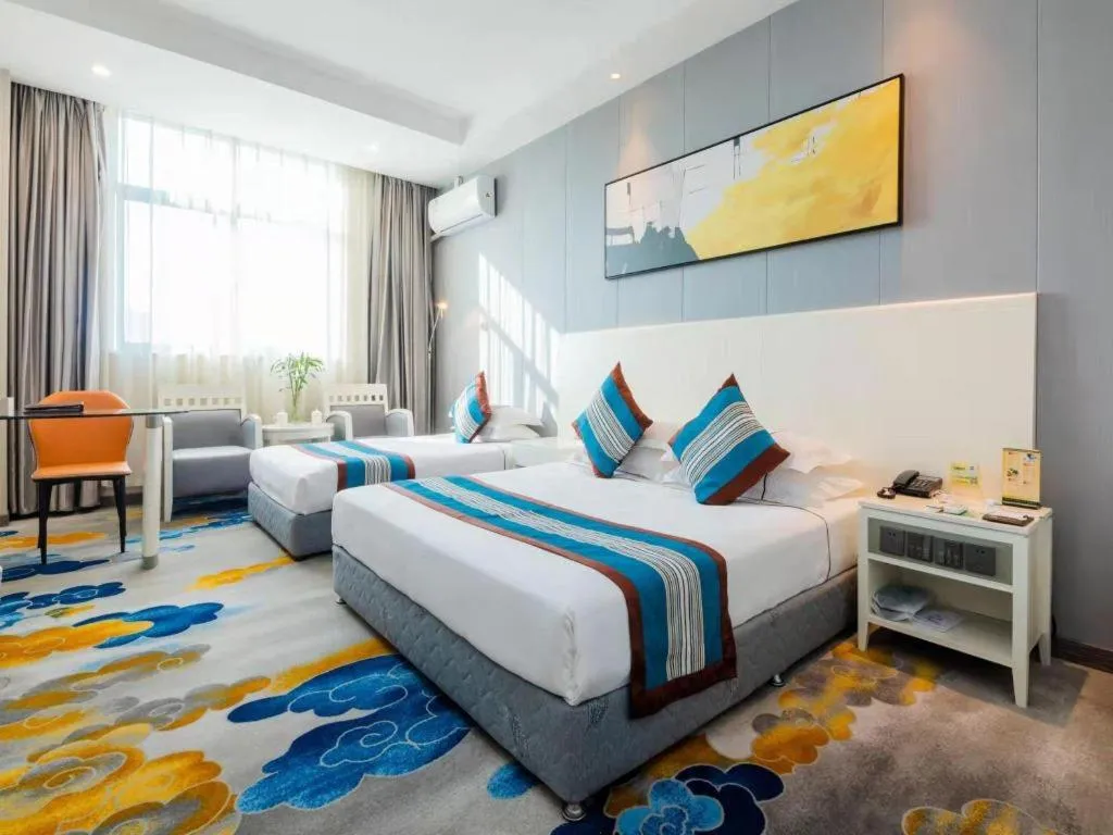 Bed in Kunshan Yuxing Hotel