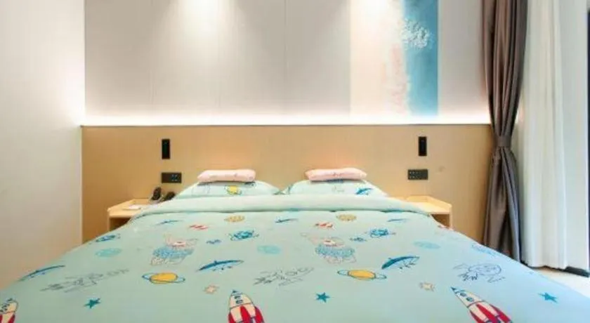 Bed in ZTE Hotel Shenzhen