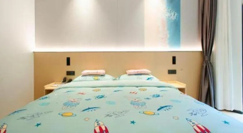 Bed in ZTE Hotel Shenzhen