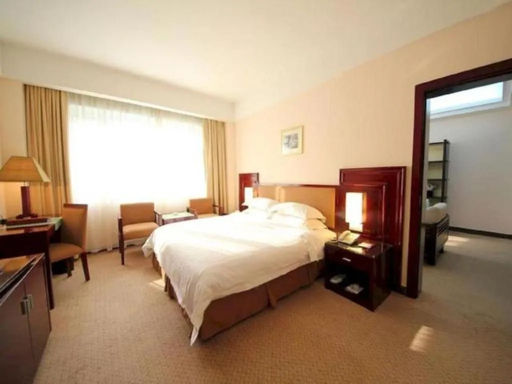 Bed in Hong Ye Hotel